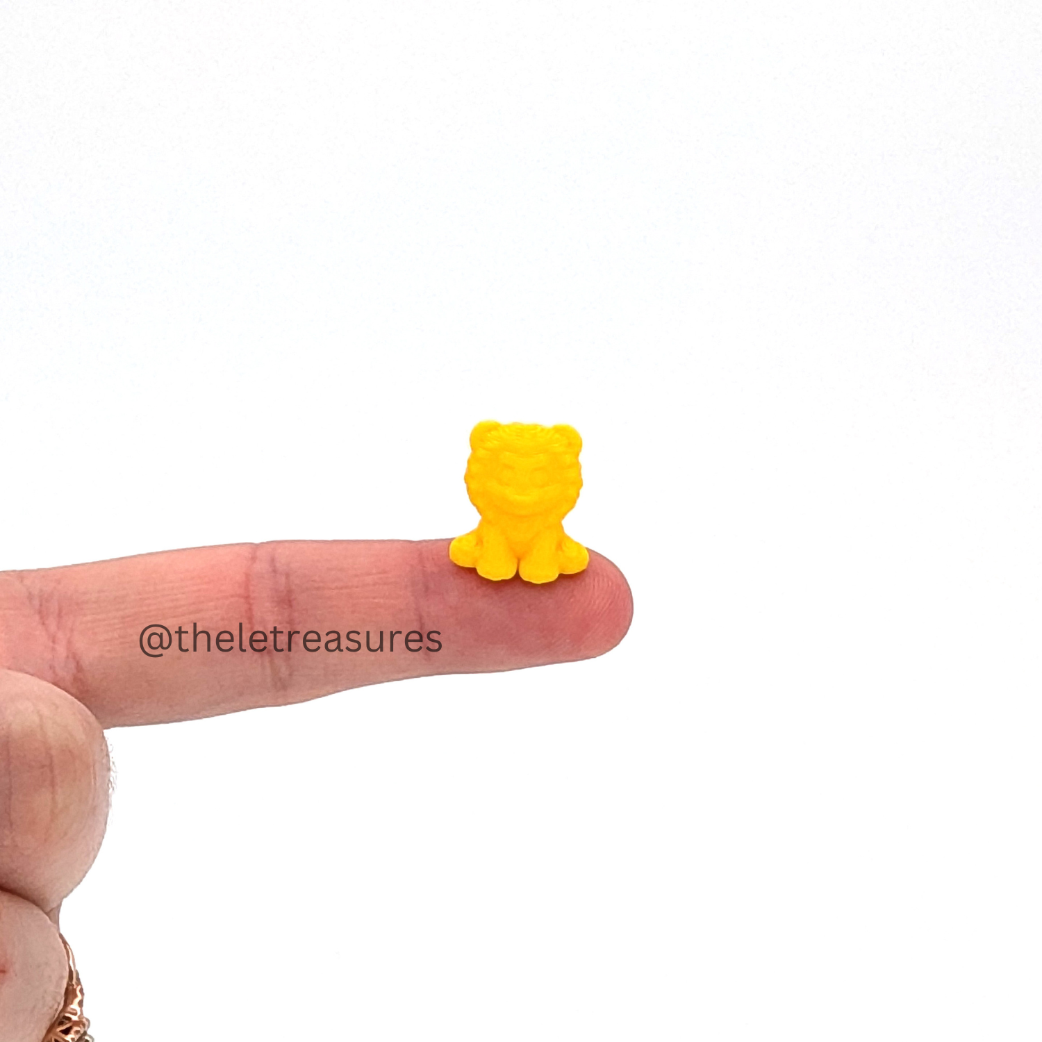 Lion – Tiny Micro Figurines